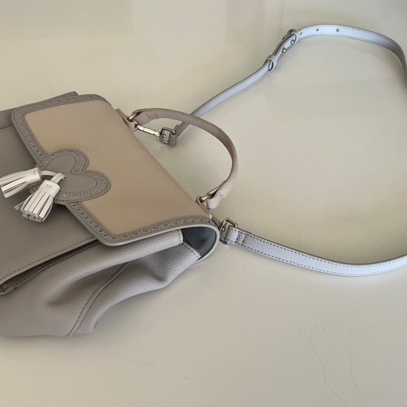 Leather bag with handle and crossbody strap - Picture 16 of 17